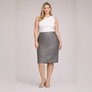Lafayette 148 Pencil Skirt Metallic Wool/Alpaca Silver Modern Festive , size 14